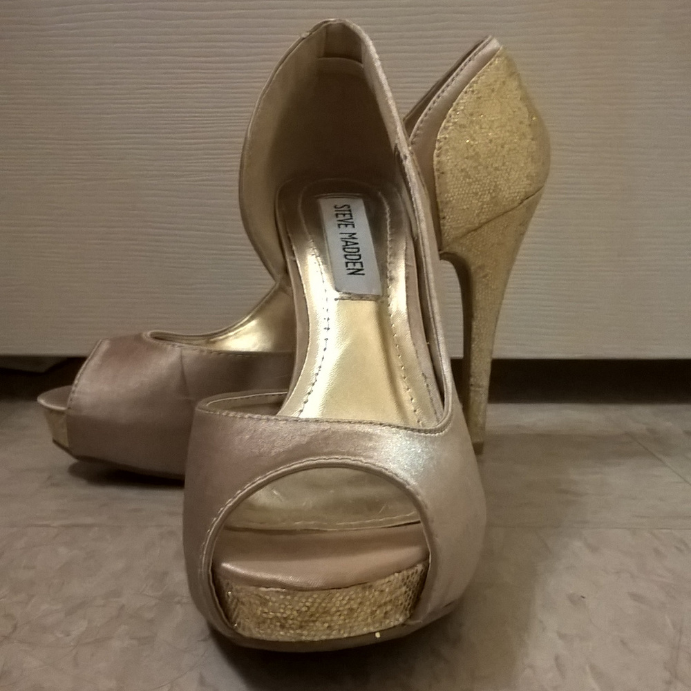 Steve Madden PDevaa Stiletto Sparkling Heel Gold 7